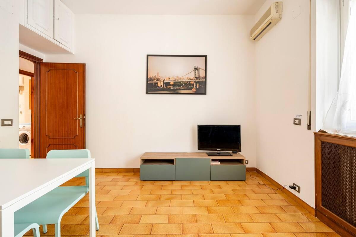 44Oz Apartment With Terrace In Monteverde רומא מראה חיצוני תמונה